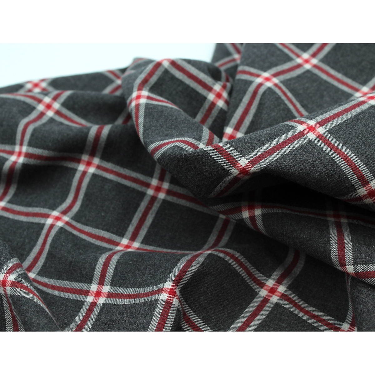 Tissu sergé de coton gratté organique imprimé tartan Tissu sergé de coton gratté organique imprimé tartan