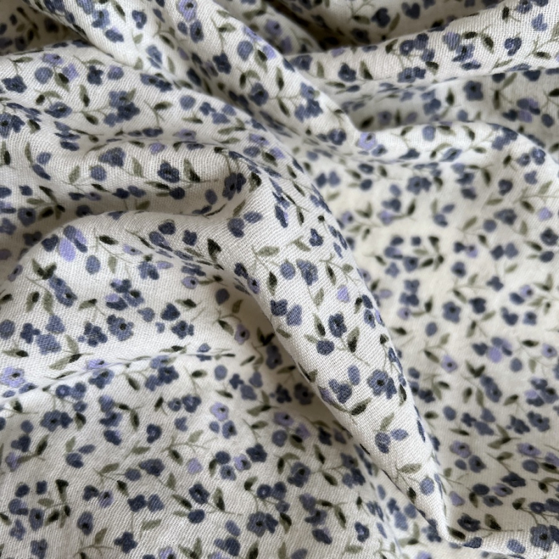 Mila - Double gaze de coton coloris fond écru imprimé fleuri Tissus issus de l'agriculture biologique  - 1