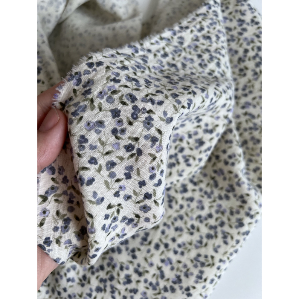 Mila - Double gaze de coton coloris fond écru imprimé fleuri Tissus issus de l'agriculture biologique  - 5