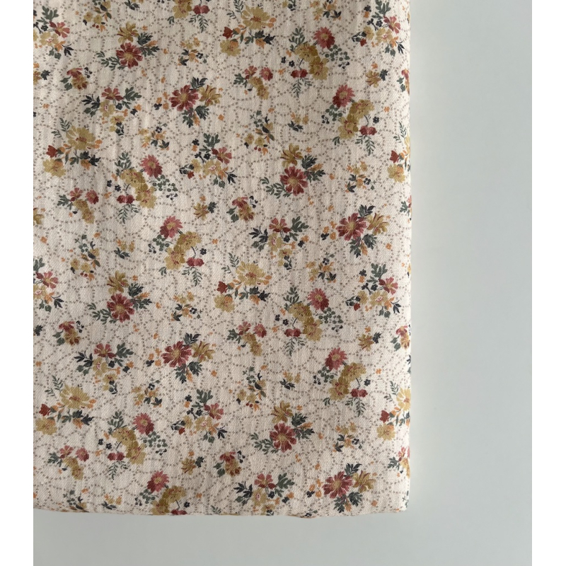 Judith - Seersucker / Coton gaufré doux fond écru motif fleuri Batikou - 5