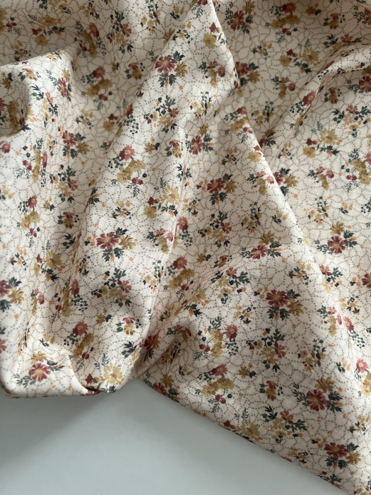 Judith - Seersucker / Coton gaufré doux fond écru motif fleuri Batikou - 10