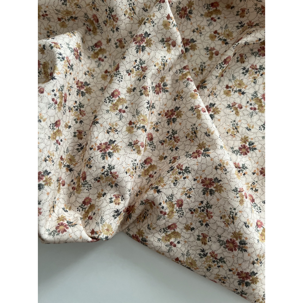 Judith - Seersucker / Coton gaufré doux fond écru motif fleuri Batikou - 10