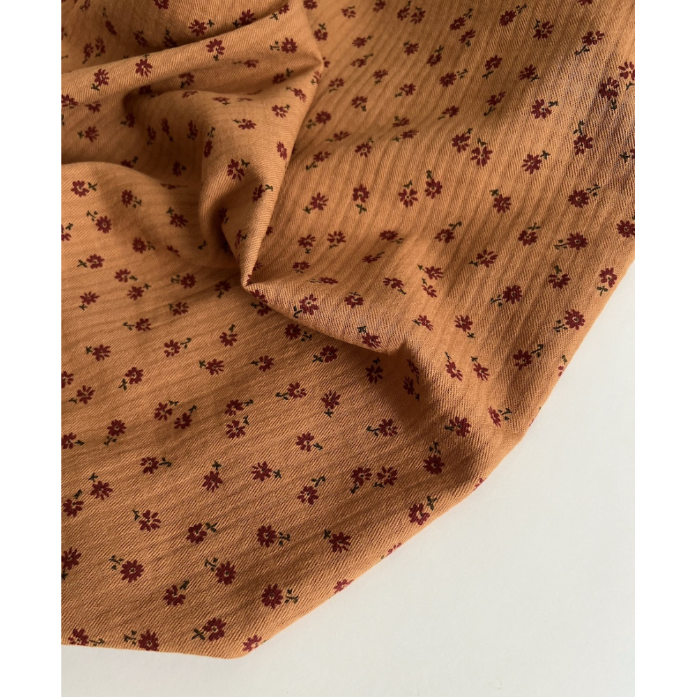 Erika - Seersucker / Coton gaufré doux fond écureuil motif fleuri Batikou - 4