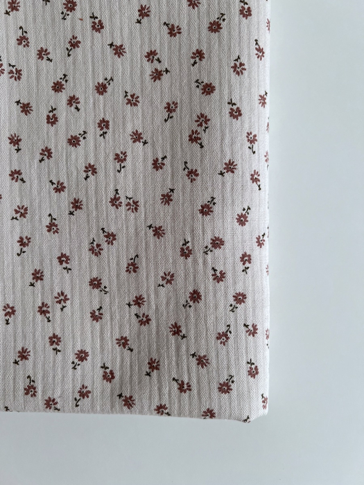 Erika - Seersucker / Coton gaufré doux fond grège motif fleuri Batikou - 10