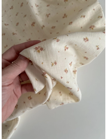 Aminata - Double gaze de coton coloris fond écru imprimé fleuri Tissus issus de l'agriculture biologique  - 4