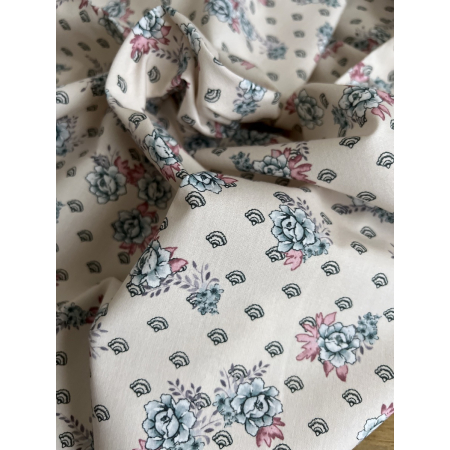 Monika - Popeline classique coton BIO fond nude à motifs fleuri Tissus issus de l'agriculture biologique  - 2