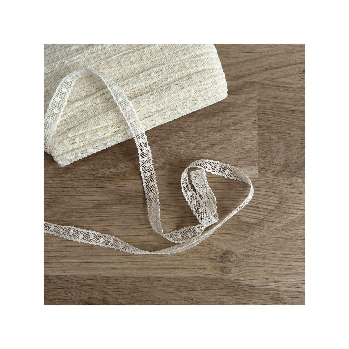 Dentelle française crème 8mm x 1m Batikou - 1 Dentelle française crème 8mm x 1m Batikou - 1