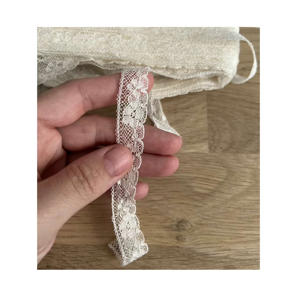 Dentelle française crème 15mm x 1m Batikou - 2 Dentelle française crème 15mm x 1m Batikou - 2