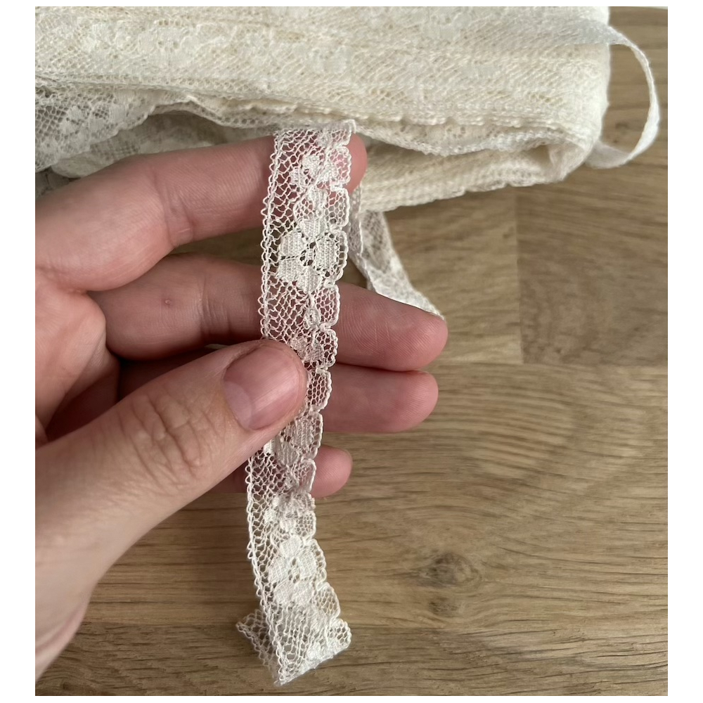 Dentelle française crème 15mm x 1m Batikou - 2