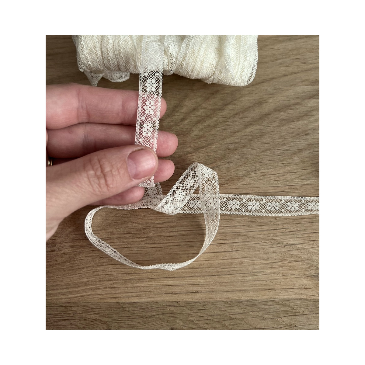Dentelle française crème 12mm x 1m Batikou - 4 Dentelle française crème 12mm x 1m Batikou - 4