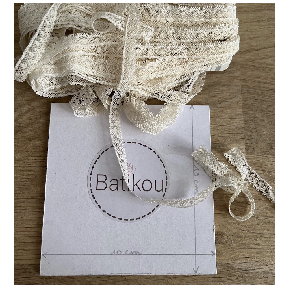 Dentelle française crème 8mm x 1m Batikou - 3