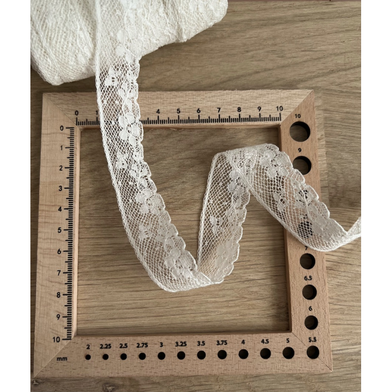Dentelle française crème 22mm x 1m Batikou - 4