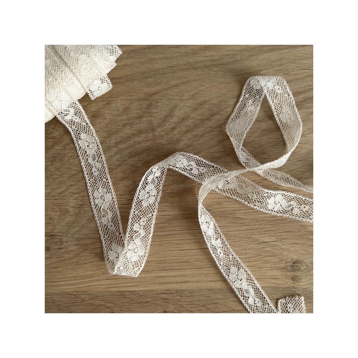 Dentelle française crème 16mm x 1m Batikou - 1 Dentelle française crème 16mm x 1m Batikou - 1