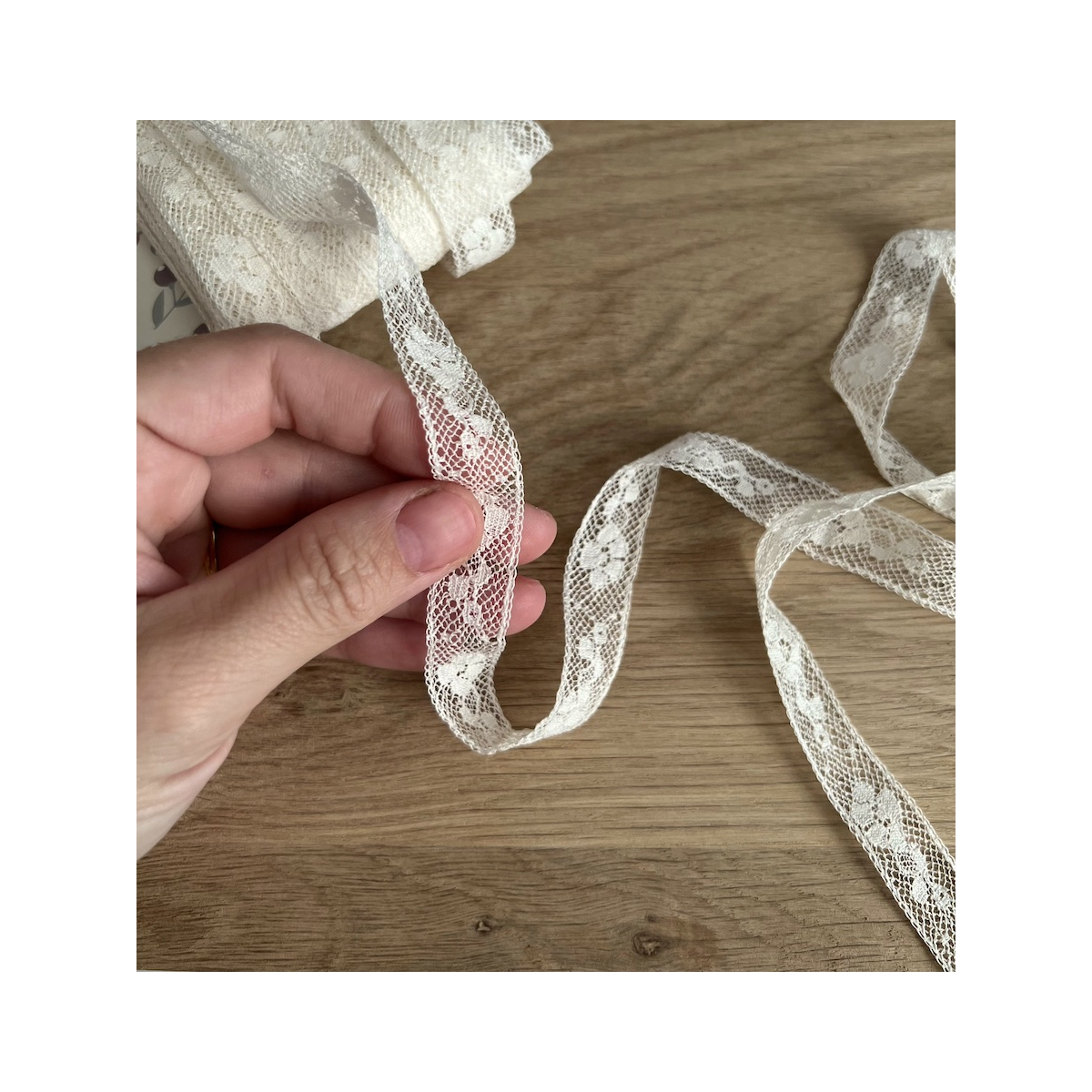 Dentelle française crème 16mm x 1m Batikou - 2 Dentelle française crème 16mm x 1m Batikou - 2