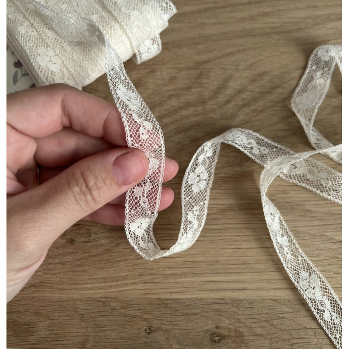 Dentelle française crème 16mm x 1m Batikou - 2