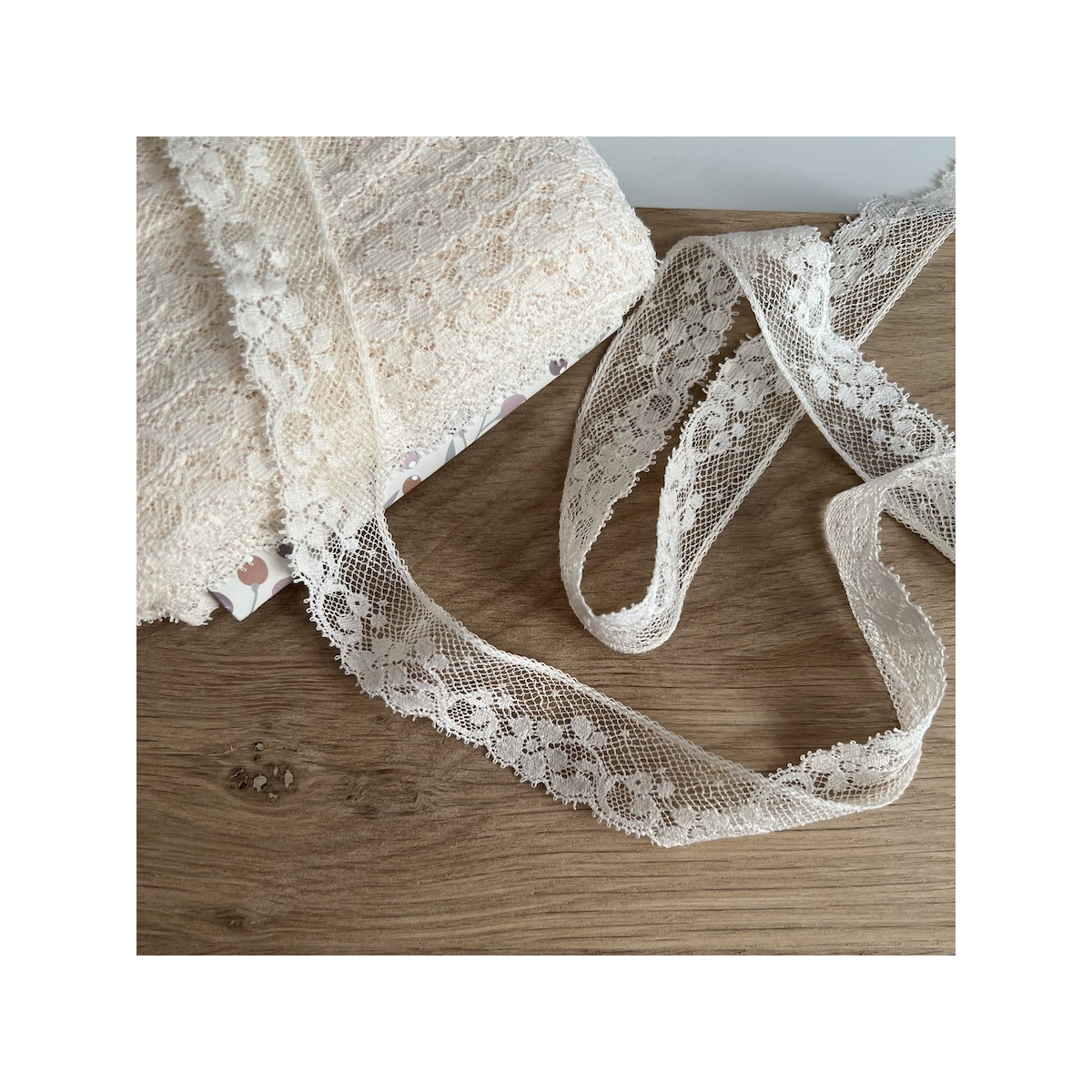 Dentelle française crème 24mm x 1m Batikou - 5 Dentelle française crème 24mm x 1m Batikou - 5