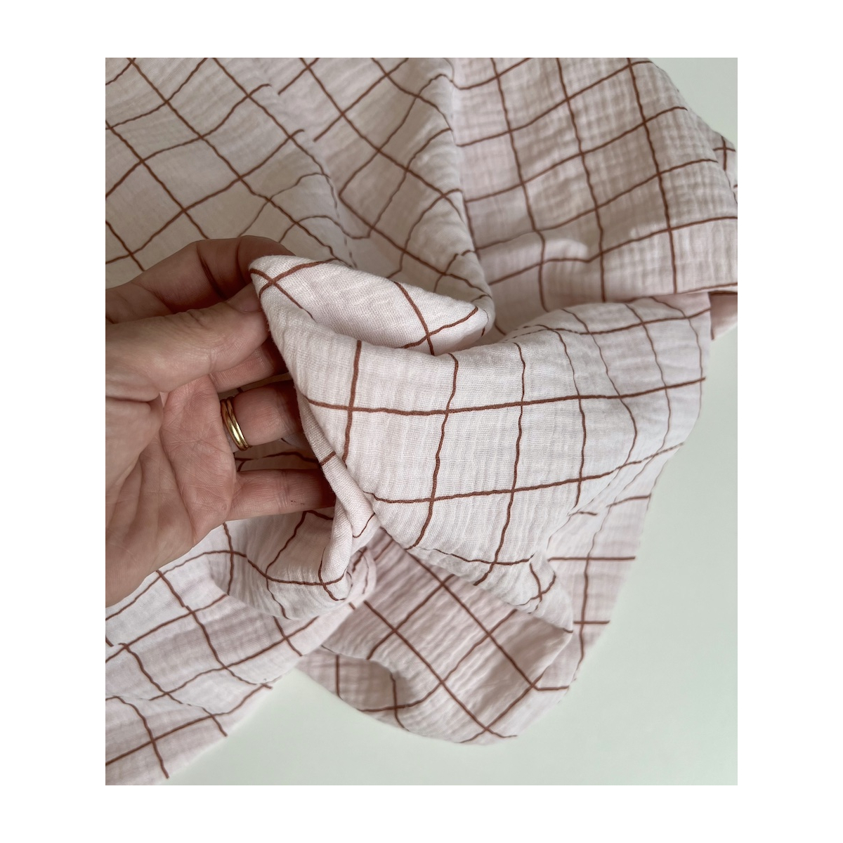 Double gaze de coton Jacques rose carreaux bois de rose