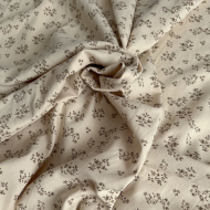 Alix - Tissu sergé de coton imprimé vintage fleuri fond crème Batikou - 1