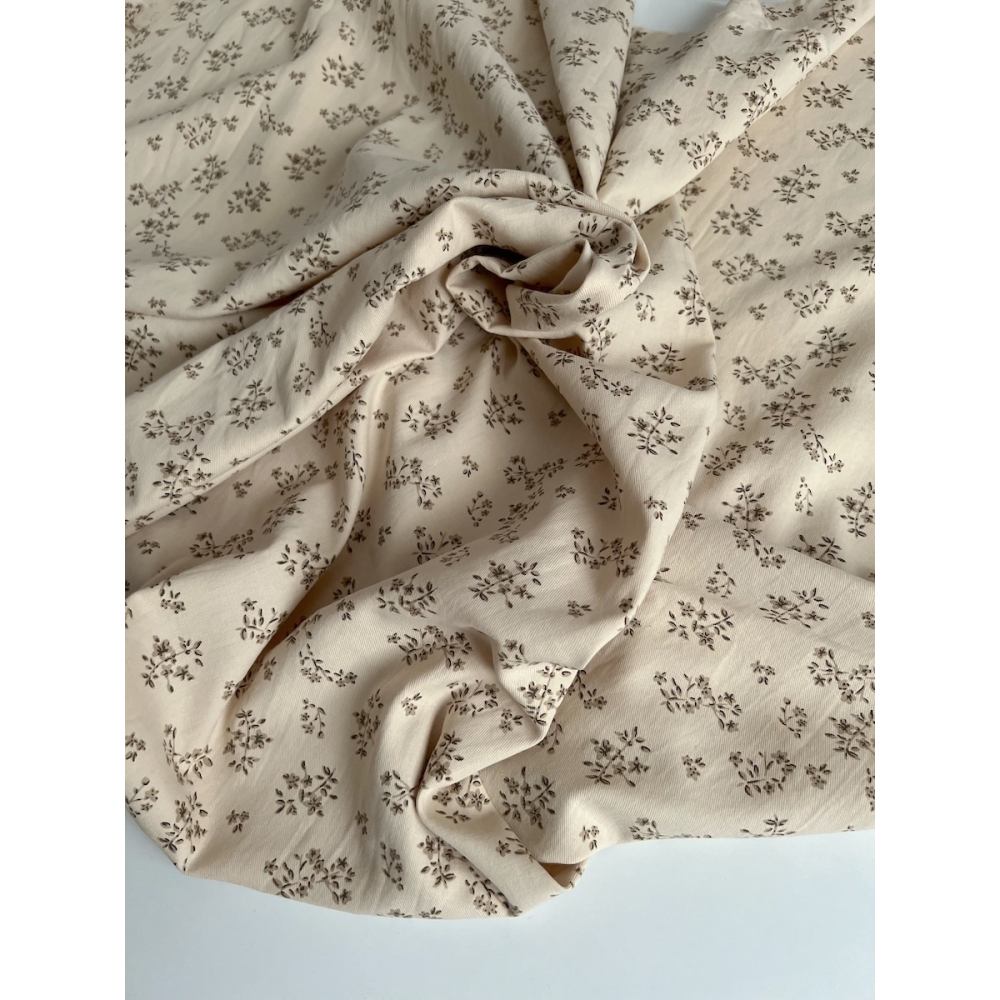 Alix - Tissu sergé de coton imprimé vintage fleuri fond crème Batikou - 5