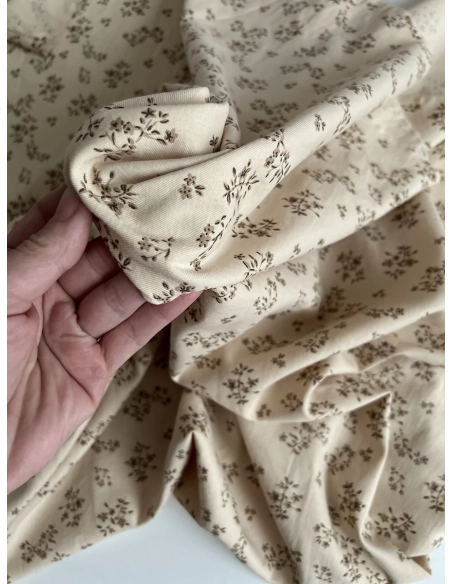Alix - Tissu sergé de coton imprimé vintage fleuri fond crème Batikou - 2