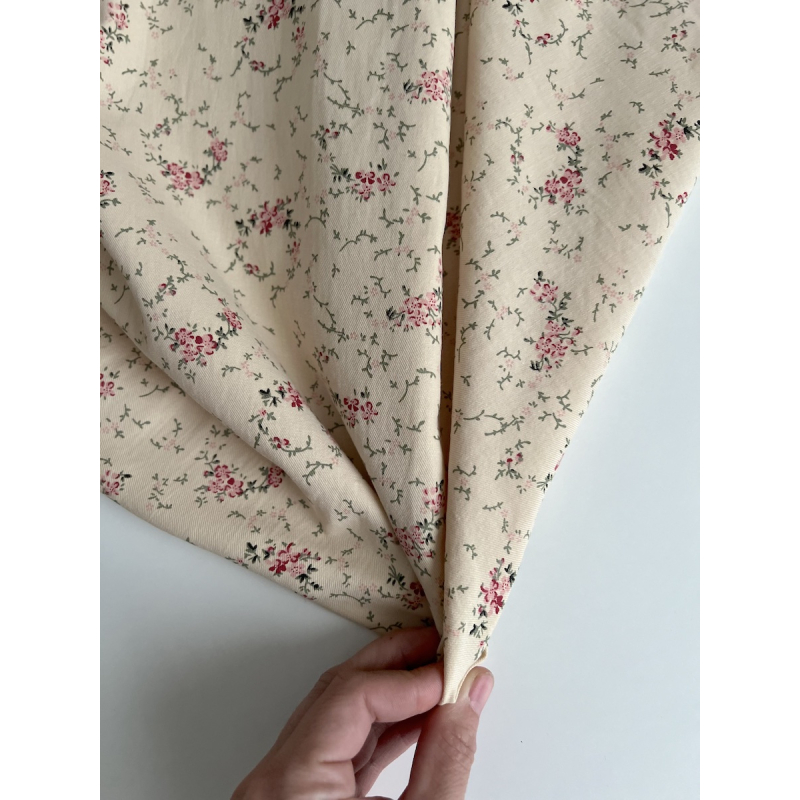 Sophie - Tissu sergé de coton imprimé vintage fleuri fond crème Batikou - 7