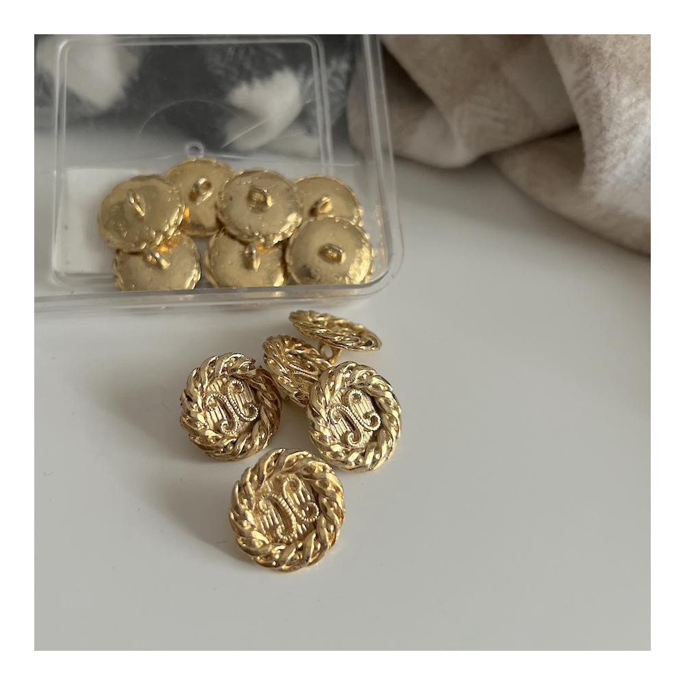 Bouton à queue vintage 18mm métal doré Batikou - 1