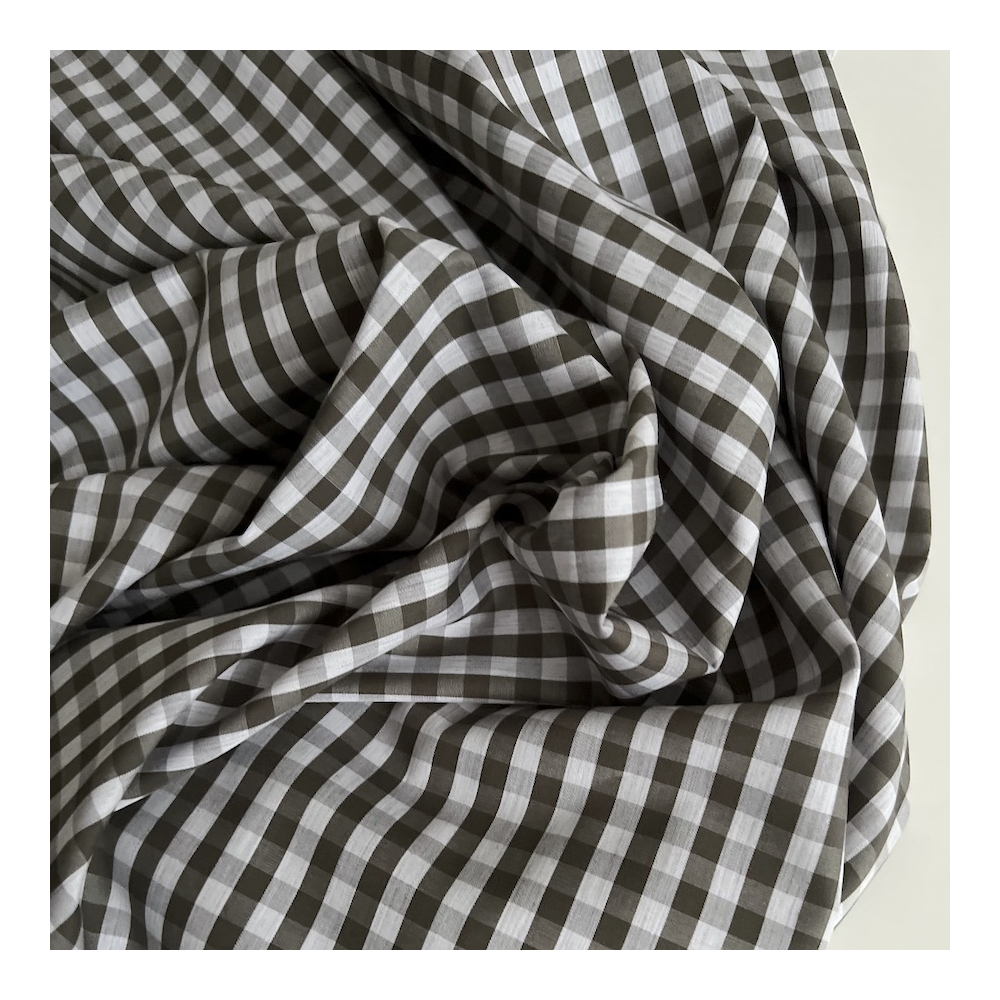 Coton vichy carreaux kaki et blanc 6mm Tissus issus de l'agriculture biologique  - 1