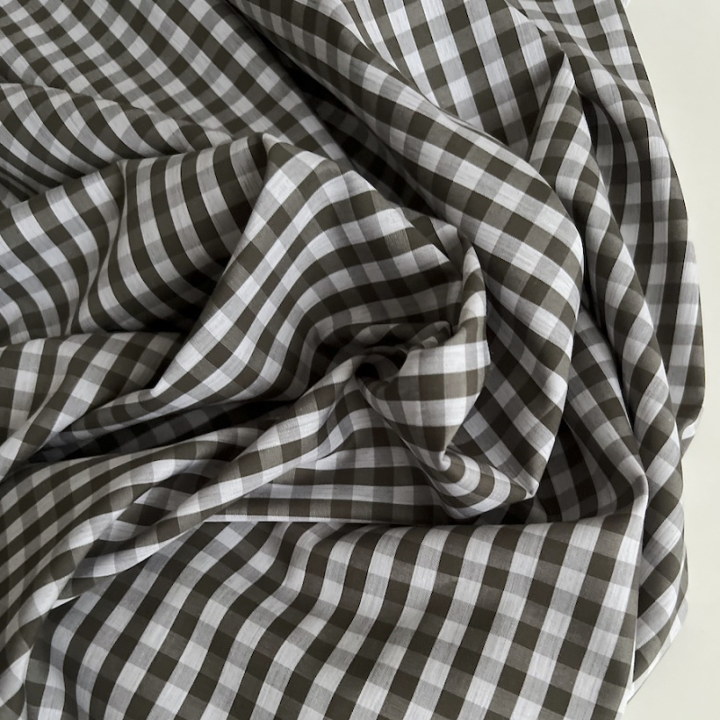 Coton vichy carreaux kaki et blanc 6mm Tissus issus de l'agriculture biologique  - 1