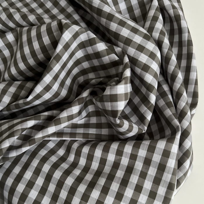 Coton vichy carreaux kaki et blanc 6mm Tissus issus de l'agriculture biologique  - 3