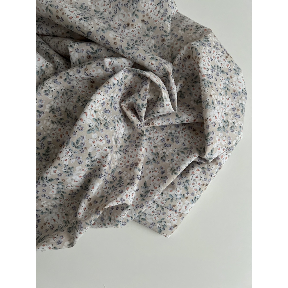 Clarence - Batiste de coton SILKYNE à imprimé fleuri fond beige Tissus issus de l'agriculture biologique  - 4