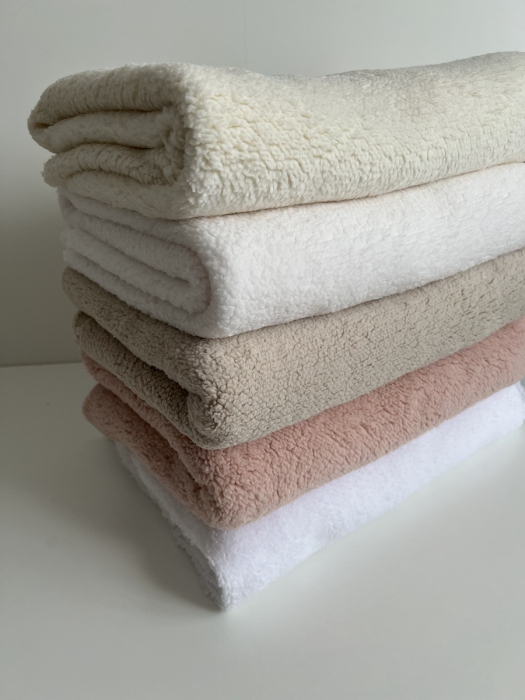 Teddy / moumoute bouclé coloris rose thé