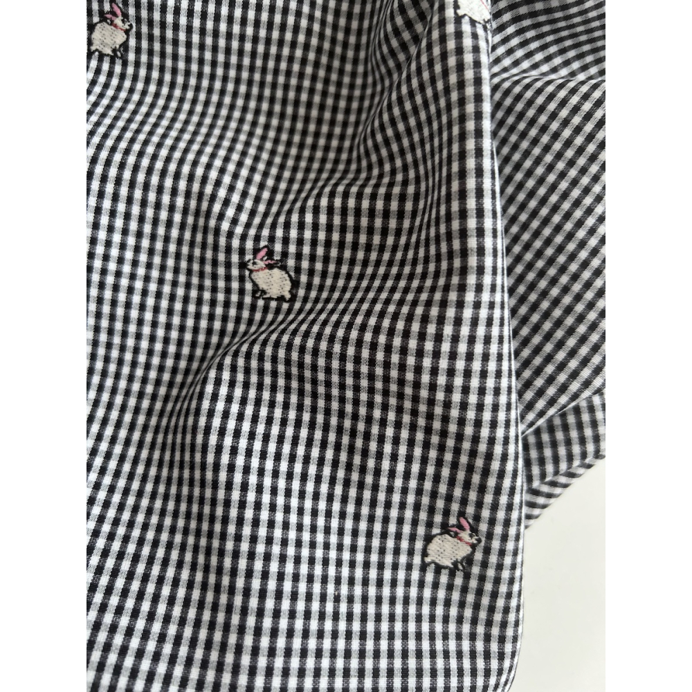 Tissu vichy coton noir et blanc 2mm broderie petits lapins Batikou - 6