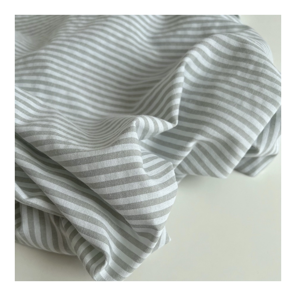 Coton gaufré à rayures coloris vert amande grisé Qualité Oeko-tex - 1