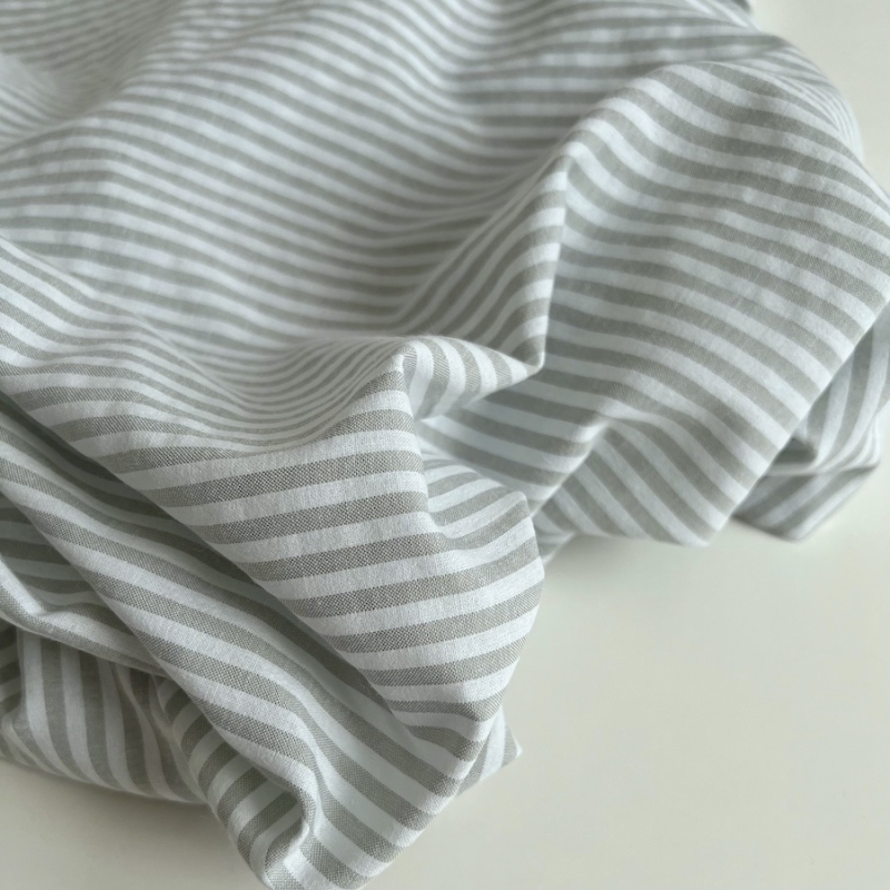 Coton gaufré à rayures coloris vert amande grisé Qualité Oeko-tex - 1