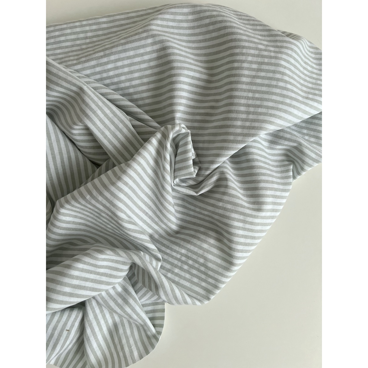 Coton gaufré à rayures coloris vert amande grisé Qualité Oeko-tex - 4