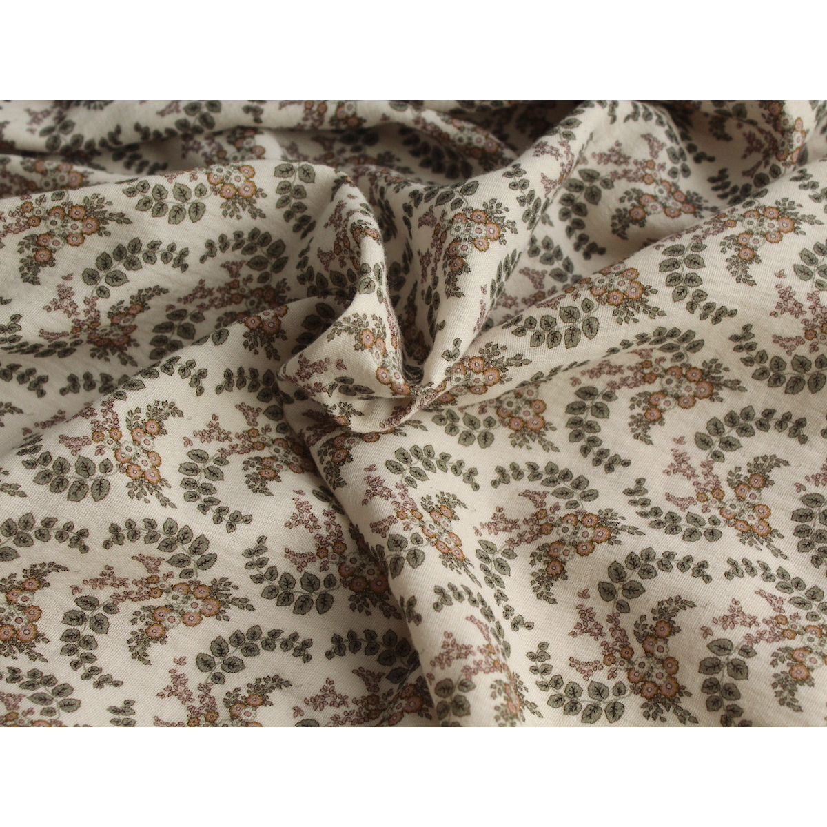 Double gaze de coton organique BIO à fleurs kaki Tissus issus de l'agriculture biologique  - 6