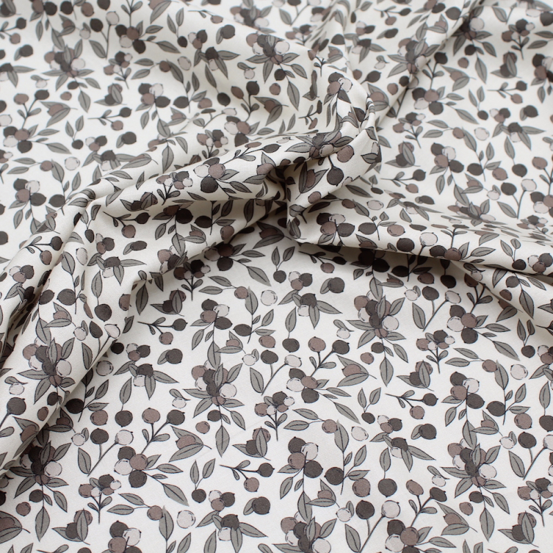 Popeline de coton douce imprimé exclusif berries / SWEET