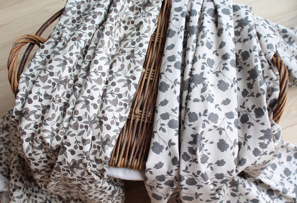 Popeline de coton douce imprimé exclusif Pinku / SWEET