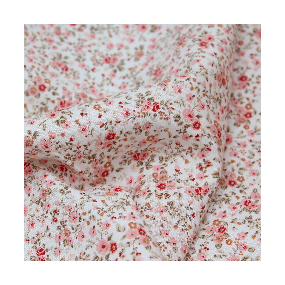 Tissu twill de coton organique imprimé fleuri Tissu twill de coton organique imprimé fleuri