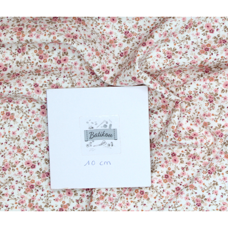 Tissu twill de coton organique imprimé fleuri Tissu twill de coton organique imprimé fleuri