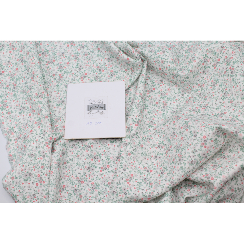 Tissu twill de coton organique imprimé fleuri