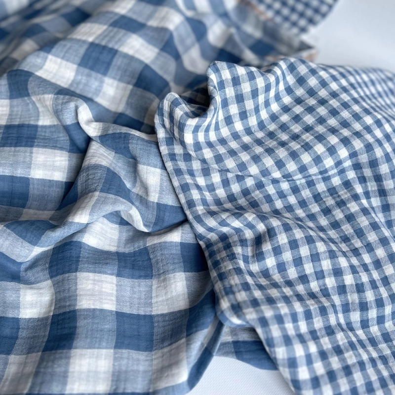 Double gaze de coton vichy réversible Bleu jean / blanc