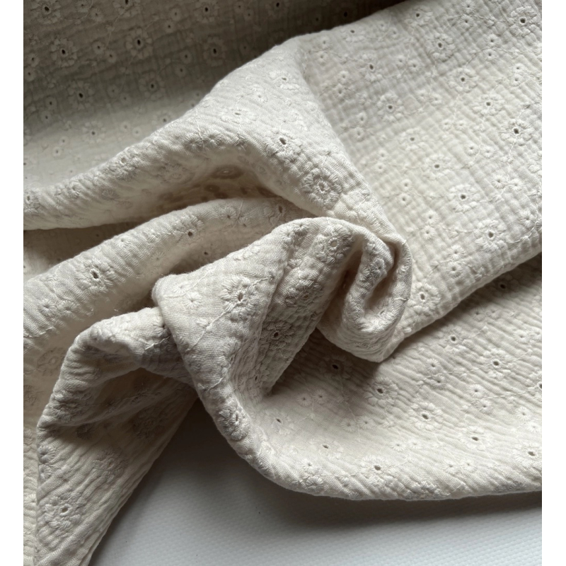 Double gaze de coton Suzy brodée coloris écru Qualité Oeko-tex - 5