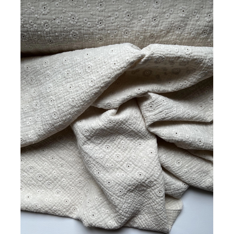 Double gaze de coton Suzy brodée coloris écru Qualité Oeko-tex - 6