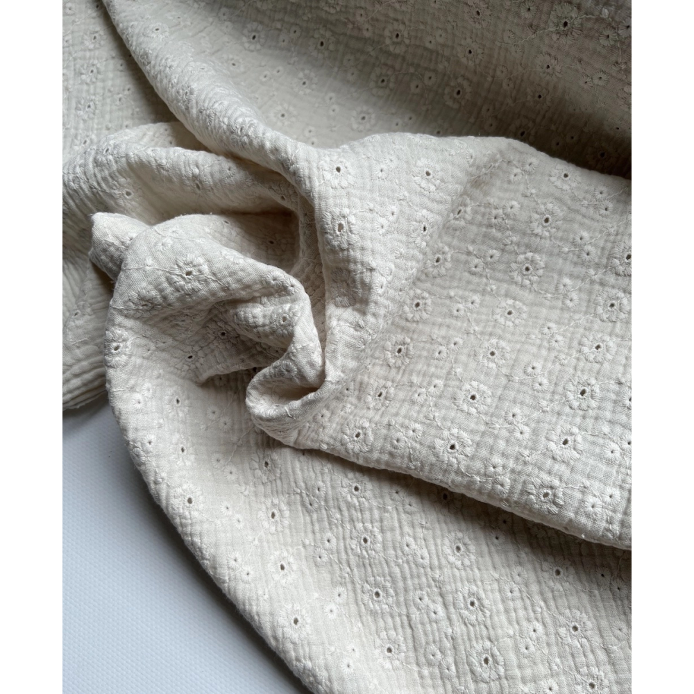 Double gaze de coton Suzy brodée coloris écru Qualité Oeko-tex - 7
