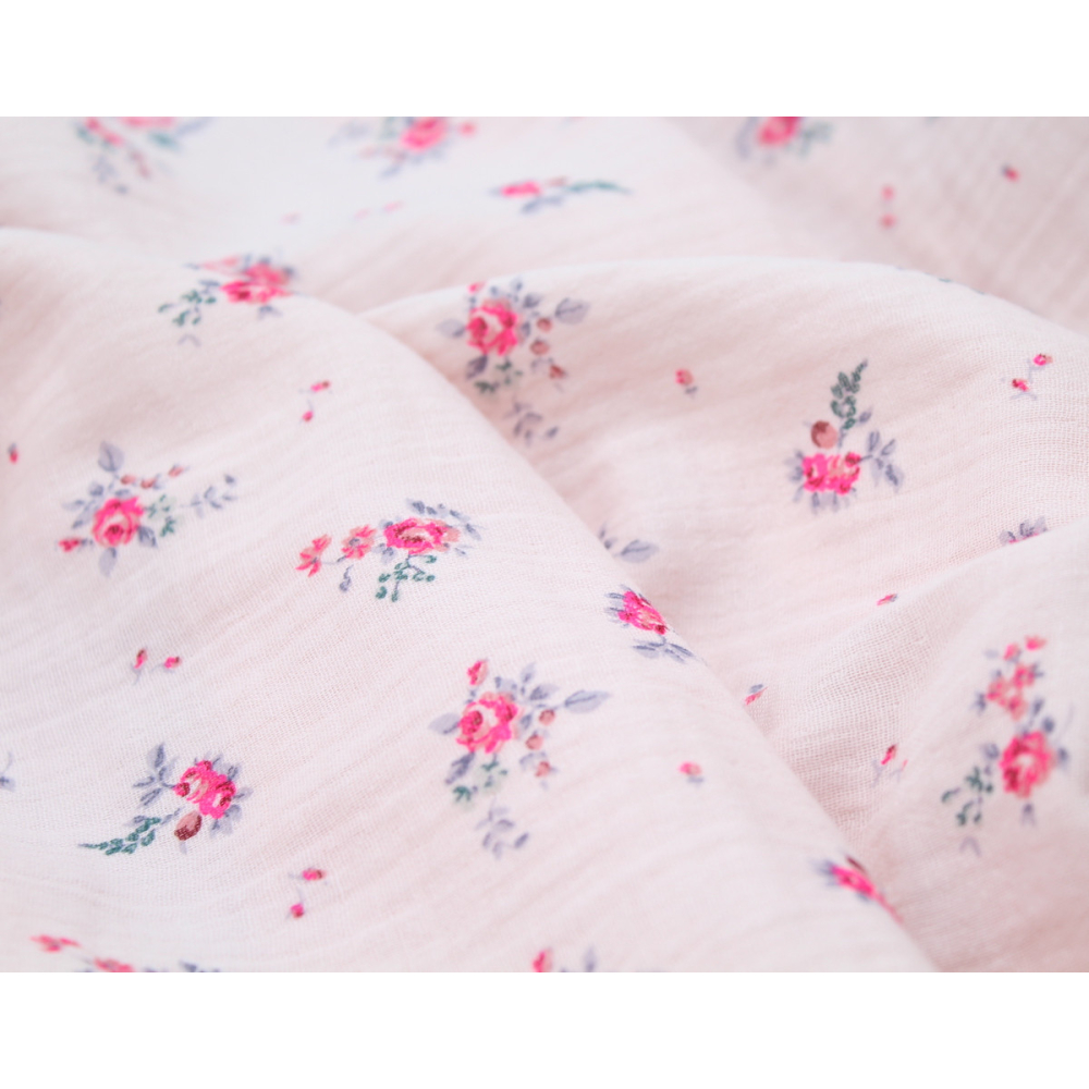 Salomé - Double gaze de coton BIO exclusif rose poudré à motifs Salomé - Double gaze de coton BIO exclusif rose poudré à motifs
