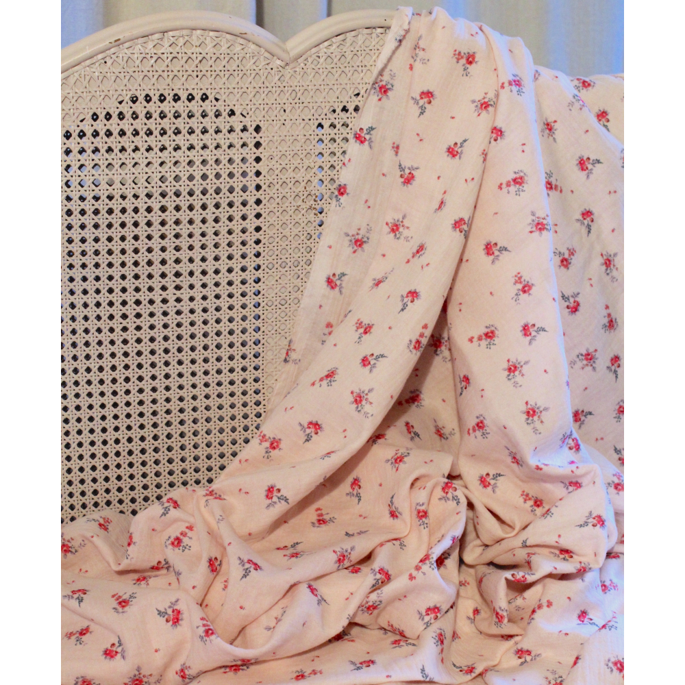 Salomé - Double gaze de coton BIO exclusif rose poudré à motifs Salomé - Double gaze de coton BIO exclusif rose poudré à motifs