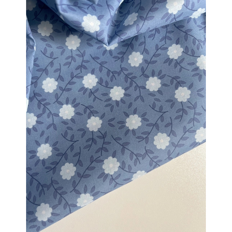 Gaspard - Batiste de coton organique imprimé fleuri fond bleu