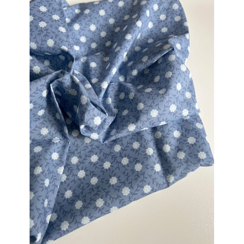 Gaspard - Batiste de coton organique imprimé fleuri fond bleu