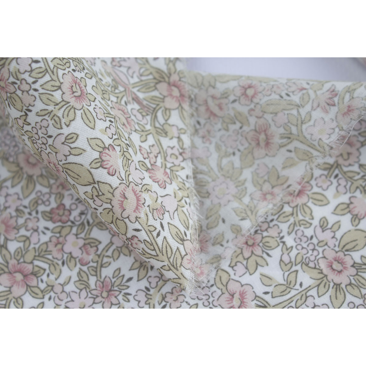 Birdy - Batiste de coton BIO imprimé exclusif Rose et vert fané Birdy - Batiste de coton BIO imprimé exclusif Rose et vert fané